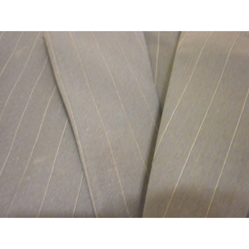 Vintage Stafford Navy Blue Pinstripe Wool Suit w/ Pleated pants - Union Label - Picture 5 of 12